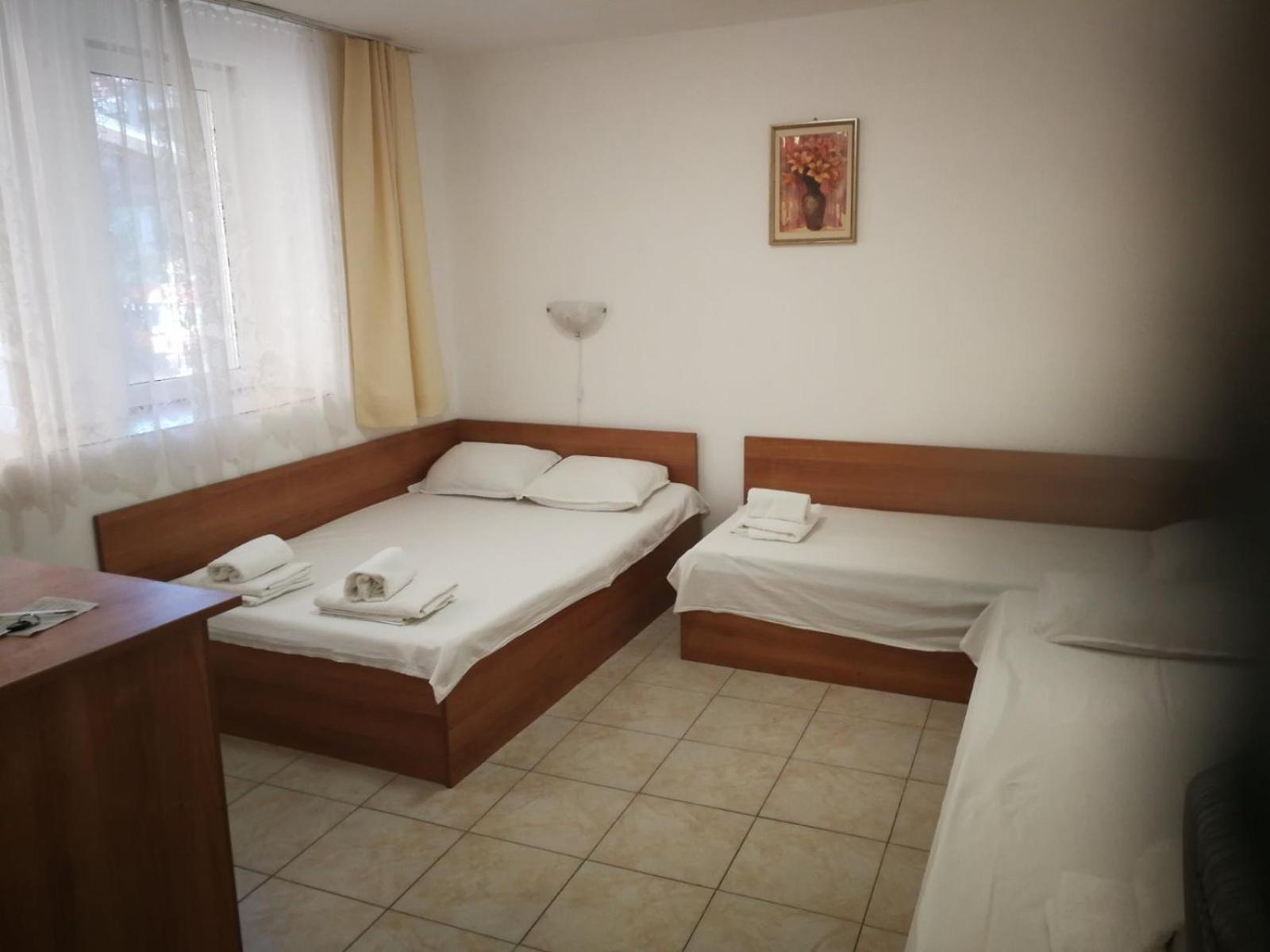 Hrisi Hotel Chernomorets Exterior photo