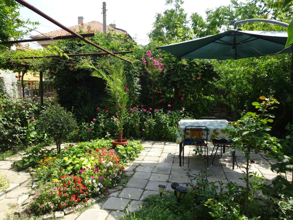 Hrisi Hotel Chernomorets Exterior photo